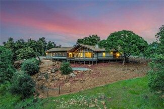 19895 Honey Hill Dr, Hidden Valley Lake, CA 95467