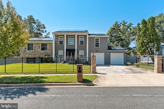 12111 Windbrook Dr, Clinton, MD 20735