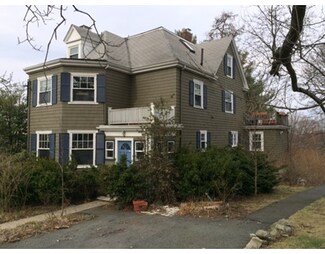 388 Park St, West Roxbury, MA 02132