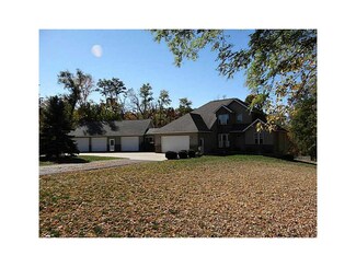 3082 56th Street Trail, Center Point, IA 52213