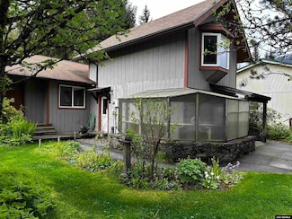 9238 Emily Way, Juneau, AK 99801