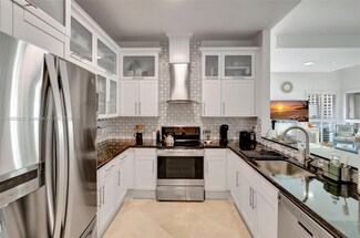 7285 SW 90th St Unit D719, Miami, FL 33156