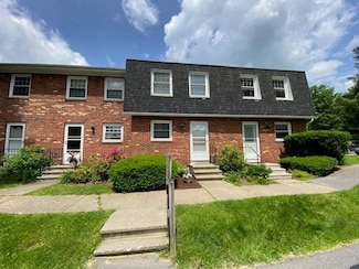 11 Sugartree Ln, Essex Junction, VT 05452