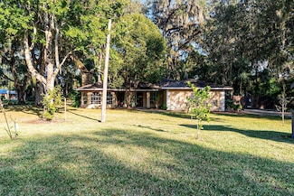829 County Road 539, Sumterville, FL 33585