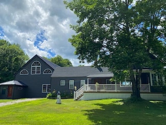26 Leeds Junction Rd, Wales, ME 04280