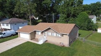 9012 N Oak Trafficway, Kansas City, MO 64155