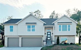 1312 N Holland Dr, Independence, MO 64056