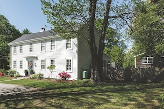 315 Essex St, South Hamilton, MA 01982