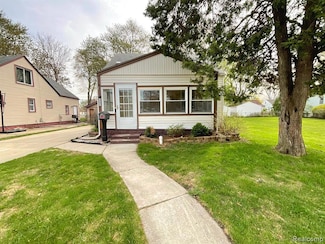 23432 Cayuga Ave, Hazel Park, MI 48030