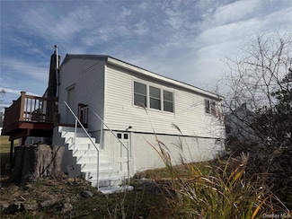 3 Kavalec Ln, Warwick, NY 10990