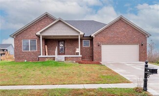 427 Pine Drive Cir, Henryville, IN 47126