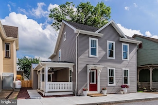 116 3rd St, Boiling Springs, PA 17007