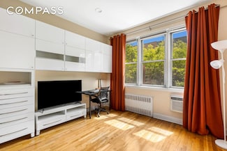 313 E 89th St Unit 4-C, New York, NY 10128