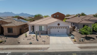 212 E Calle Del Capullo, Green Valley, AZ 85614