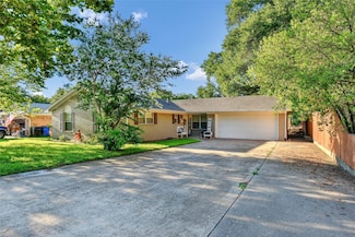 2513 Sunset St, Denison, TX 75020