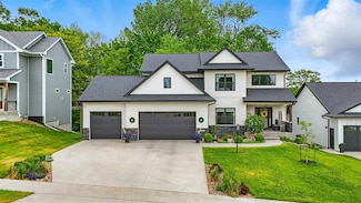 2925 Pine Hill Trace, Coralville, IA 52241