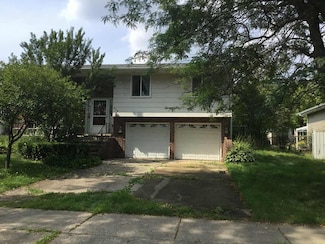 408 Desmond Dr, Schaumburg, IL 60193