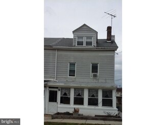 1314 E 13th St, Crum Lynne, PA 19022