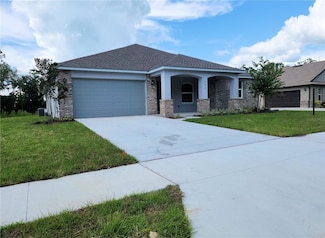 422 Shannon Estates Ct, Plant City, FL 33563