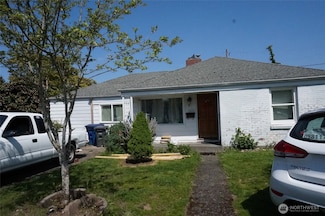 2460 S 121st St, Seattle, WA 98168