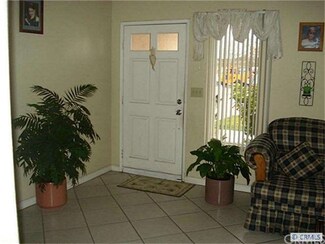 1318 N Logan St, Santa Ana, CA 92701
