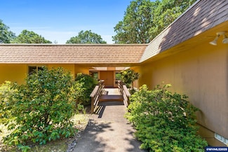 714 NW Scenic Dr, Albany, OR 97321