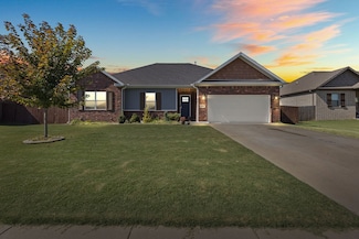 511 Captain Stockton St, Prairie Grove, AR 72753