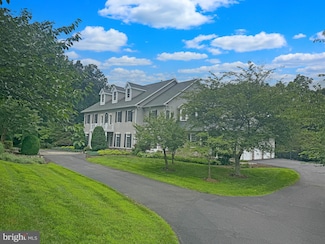 40398 Beacon Hill Dr, Leesburg, VA 20176