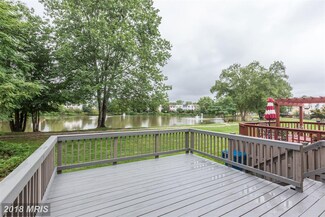 7108 Snug Harbor Ct, Alexandria, VA 22315