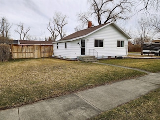 37 3rd Ave SW, Choteau, MT 59422