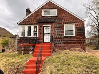 6604 Donald St, Saint Louis, MO 63121