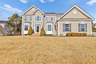 550 Raymond Rd, Plymouth, MA 02360