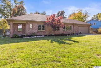 10815 Shirley St, Omaha, NE 68144