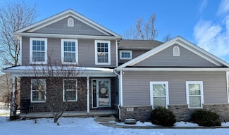896 London Ln, Valparaiso, IN 46383