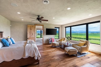 770 Montana 82, Somers, MT 59932