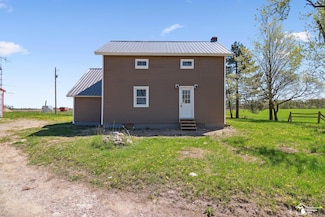 13280 Burt Rd, Pittsford, MI 49271