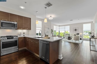 555 Ygnacio Valley Rd Unit 222, Walnut Creek, CA 94596