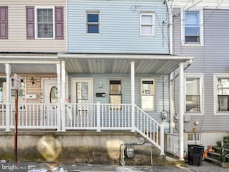819 Grant St, Pottsville, PA 17901