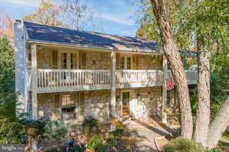 8703 Marshall Rd, Glenside, PA 19038