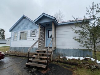 40 Bushey St, Ashland, ME 04732