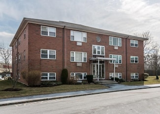 21 Warren St Unit 2-3, Waltham, MA 02453