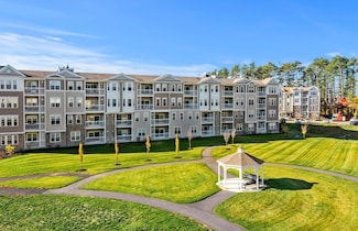 320 Martins Landing Unit 311, North Reading, MA 01864