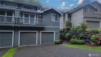 9205 NE 128th Ln, Kirkland, WA 98034