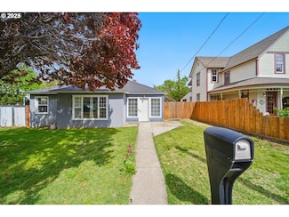 1317 Chestnut St, Milton Freewater, OR 97862