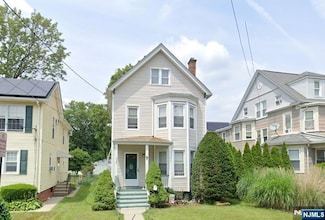 7 Hazelwood Rd, Bloomfield, NJ 07003