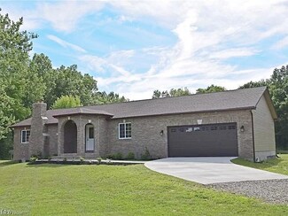 5229 Headley Rd, Newton Falls, OH 44444
