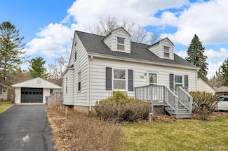 3389 Beaumont Rd, Ann Arbor, MI 48105