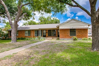 9412 Forest Hills Blvd, Dallas, TX 75218