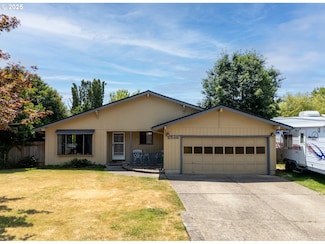 2538 NE Chalmers Way, McMinnville, OR 97128
