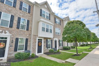 71 Franklin Cir, Somerdale, NJ 08083